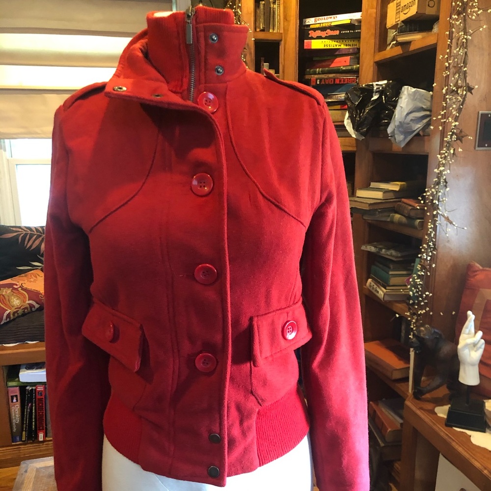 *B2G1* CUTE UO SOUND AND MATTER RED JACKET SMALL